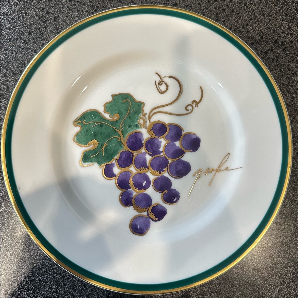Crate&Barrel Plate Set with Gold and Green Accents 7 plates - Picture 2 of 4